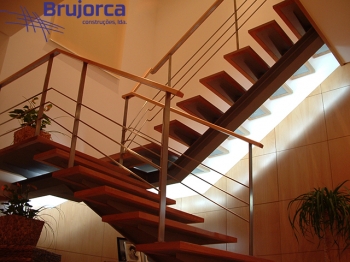 RESIDENCIA UNIFAMILIAR